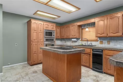 1309 Princeton Dr, Fort Smith, AR 72908 photo 9