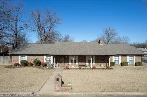 1309 Princeton Dr, Fort Smith, AR 72908 photo 1