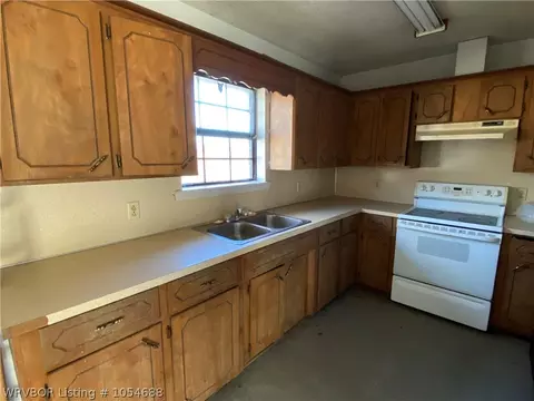 502 N 35th St, Ozark, AR 72949 photo 8