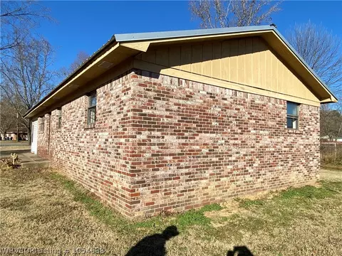 502 N 35th St, Ozark, AR 72949 photo 2