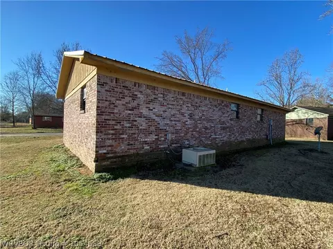 502 N 35th St, Ozark, AR 72949 photo 3