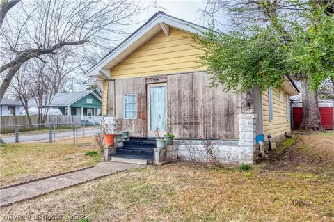 1101 N 16th St, Fort Smith, AR 72901 photo 1