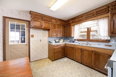427 N 36th St, Fort Smith, AR 72903 photo 7