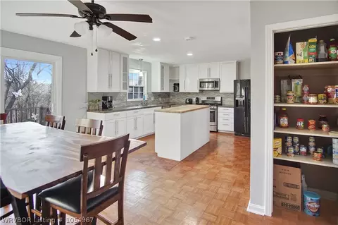 2910 S Carthage St, Fort Smith, AR 72901 photo 8