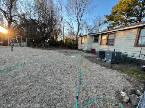 1404 E Brazil Ave, Fort Smith, AR 72908 photo 16
