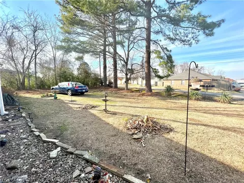 1404 E Brazil Ave, Fort Smith, AR 72908 photo 3