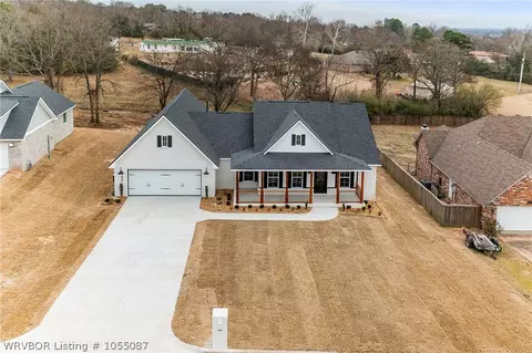 1402 Springhills Dr, Alma, AR 72921 photo 1
