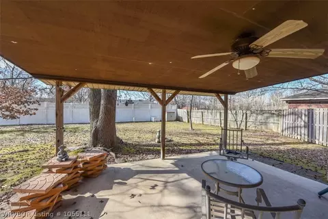 2916 Riverbend Dr, Fort Smith, AR 72903 photo 3