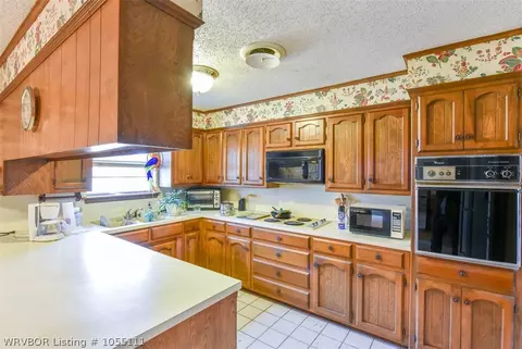 2916 Riverbend Dr, Fort Smith, AR 72903 photo 6