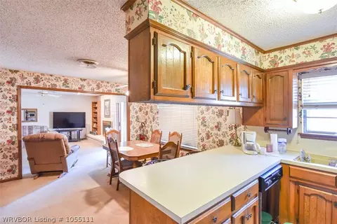 2916 Riverbend Dr, Fort Smith, AR 72903 photo 5
