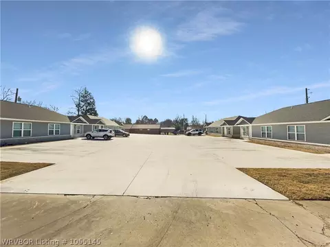 301 Plum St, Hackett, AR 72937 photo 1