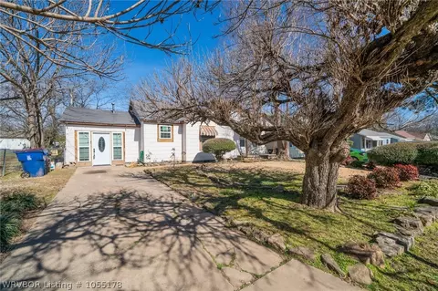 3909 N Morris Dr, Fort Smith, AR 72904 photo 2