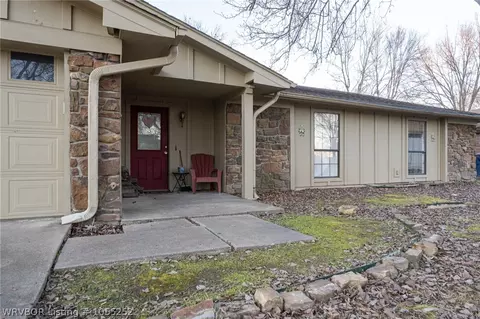 10107 Old Mill Rd, Fort Smith, AR 72903 photo 1