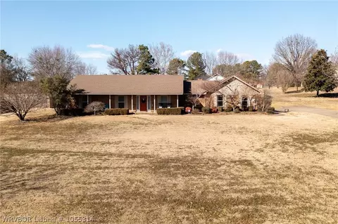 916 Riverview Dr, Alma, AR 72921 photo 1
