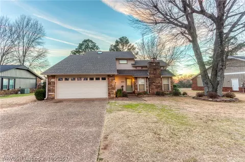 9808 Jenny Lind Rd, Fort Smith, AR 72908 photo 1
