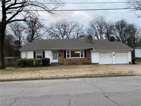 2016 Wolfe Ln, Fort Smith, AR 72901 photo 1