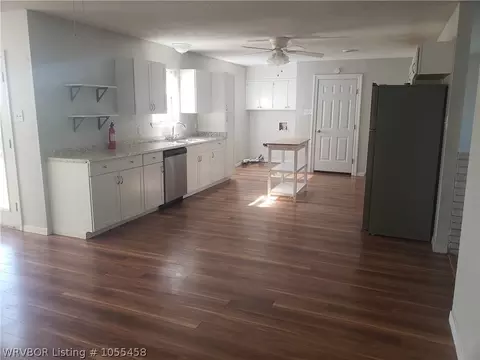 8009 Thayer Dr, Fort Smith, AR 72908 photo 3