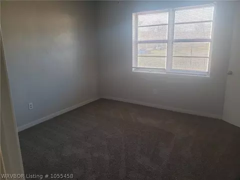 8009 Thayer Dr, Fort Smith, AR 72908 photo 9