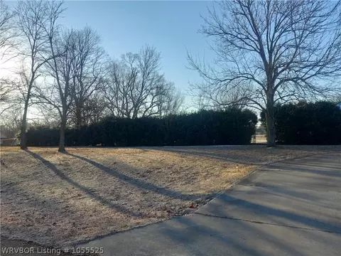 3105 Lakehill Dr, Lavaca, AR 72941 photo 4