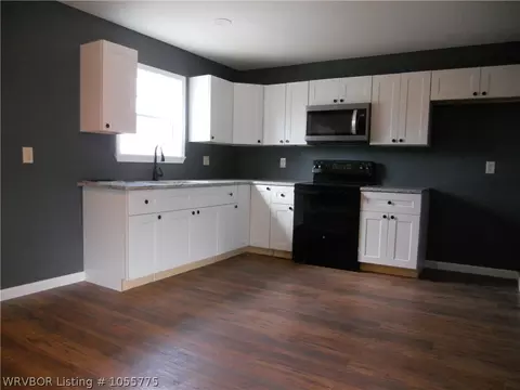 3319 N Albert Pike Ave, Fort Smith, AR 72904 photo 2
