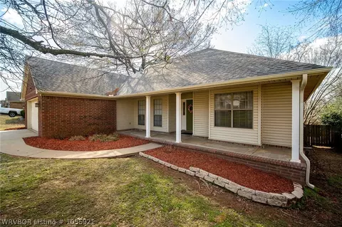 7008 Lookout Dr, Fort Smith, AR 72916 photo 2
