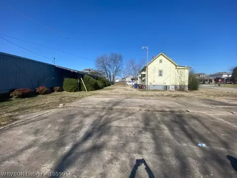 818 N 6th St, Fort Smith, AR 72901 photo 5