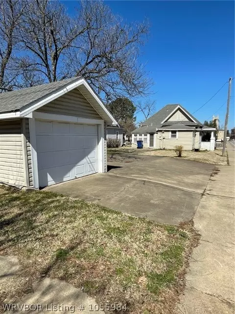 1924 S M St, Fort Smith, AR 72901 photo 15