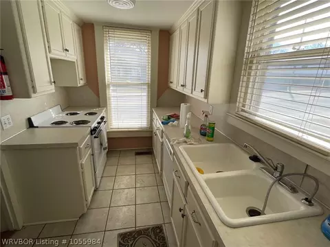 1924 S M St, Fort Smith, AR 72901 photo 7