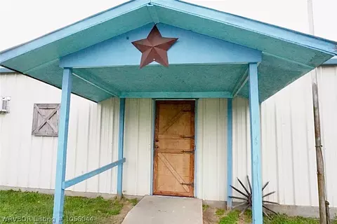 1110 Patty Sue, Panama, OK 74951