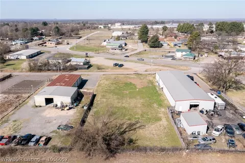 6325 Pierce Dr, Fort Smith, AR 72908 photo 1
