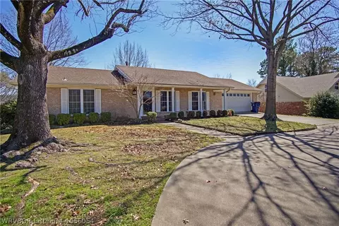 2507 Riviera Cir, Fort Smith, AR 72903 photo 1