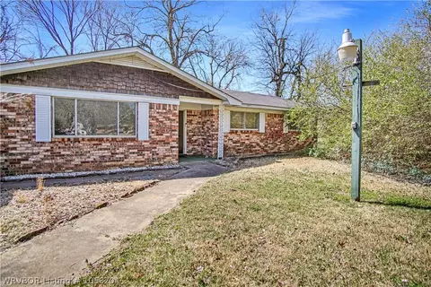 121 Georgetown Ln, Fort Smith, AR 72908 photo 1