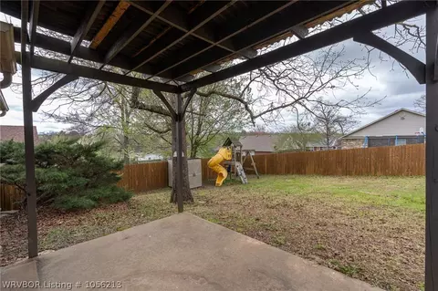 1109 9th St, Barling, AR 72923 photo 17