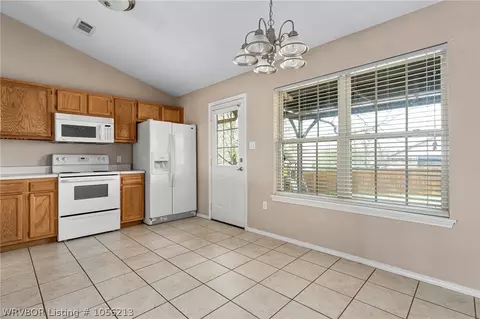 1109 9th St, Barling, AR 72923 photo 6