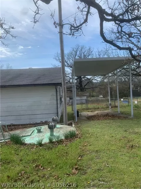 408 Sherwood Ave, Bonanza, AR 72916 photo 12