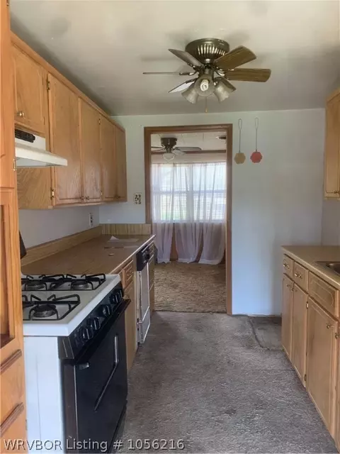 408 Sherwood Ave, Bonanza, AR 72916 photo 3