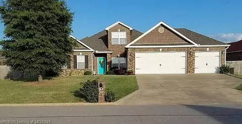 408 Trenton Dr, Fort Smith, AR 72908 photo 1