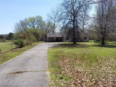 513 10 Hwy, Hackett, AR 72937 photo 2