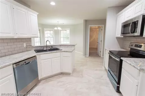 6917 Red Bud Dr, Fort Smith, AR 72916 photo 5
