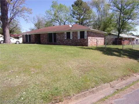 200 9th St, Ozark, AR 72949 photo 2