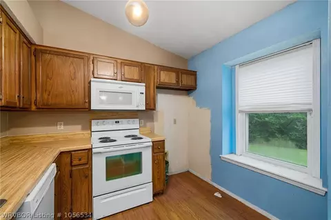 3221 S 68th Cir, Fort Smith, AR 72903 photo 13