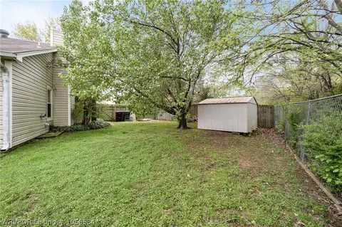 3221 S 68th Cir, Fort Smith, AR 72903 photo 23