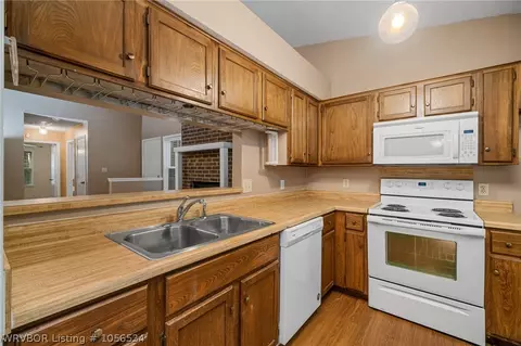 3221 S 68th Cir, Fort Smith, AR 72903 photo 11