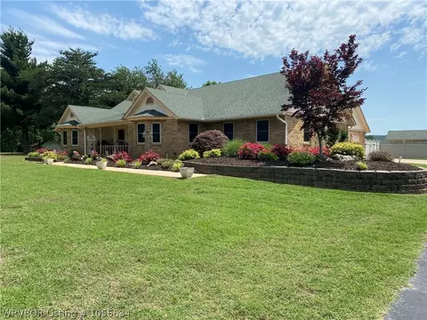 303 E Mckenzie Ave, Pocola, OK 74902