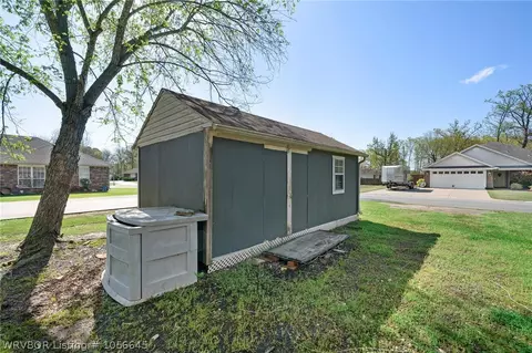 904 Village Dr, Lavaca, AR 72941 photo 18