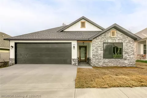 419 W Beech St, Greenwood, AR 72936