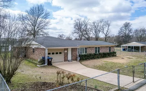 700 Williams St, Fort Smith, AR 72908 photo 2