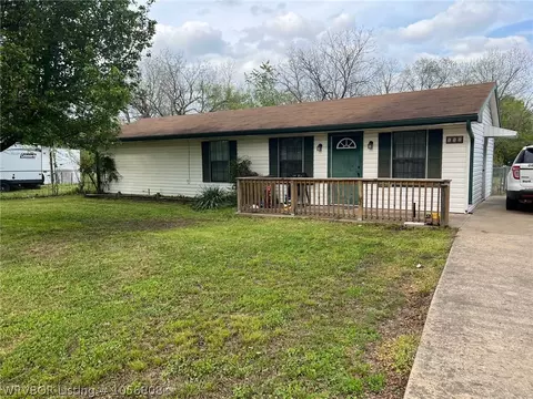 112 Washington St, Dyer, AR 72935 photo 1