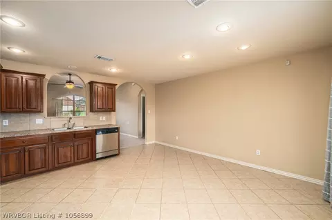 1805 Fairbanks Dr, Barling, AR 72923 photo 12