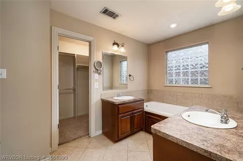 1805 Fairbanks Dr, Barling, AR 72923 photo 17